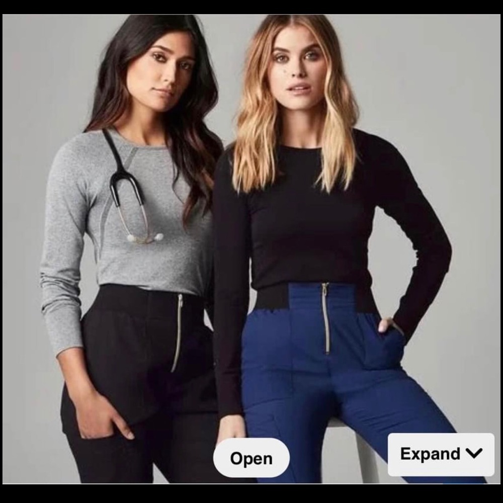 Jannuu high waist scrub bottoms